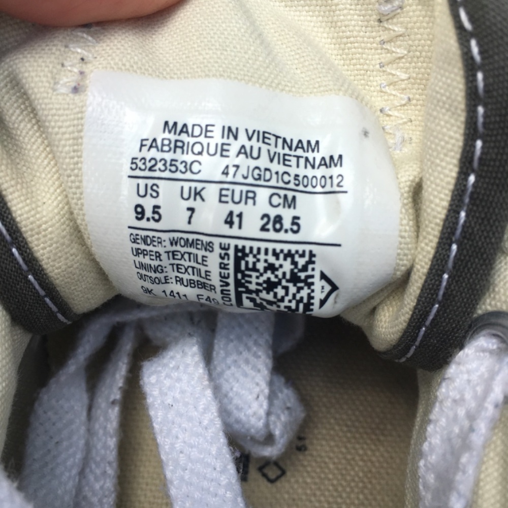 Converse - Picture 6 of 7